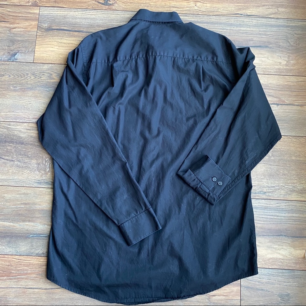 {preloved} Men’s Calvin Klein Button Down Shirt - Picture 2 of 5